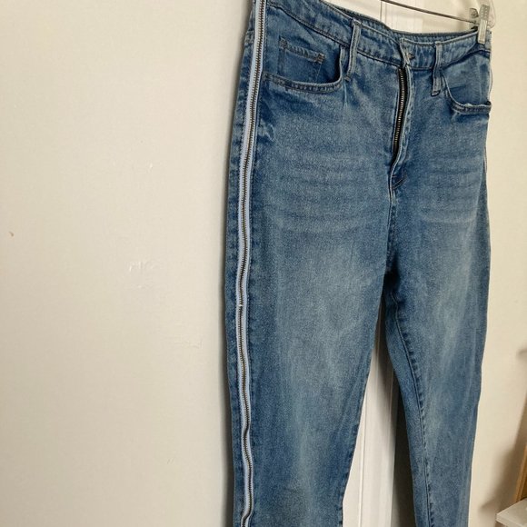 Wild Fable Size 12 Ankle Crop Straight Jeans with side zipper - Picture 1 of 5